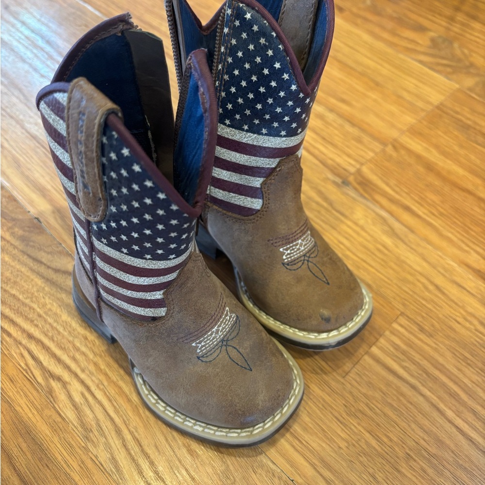 Twister Kids Brown Boots with Stars and Stripes